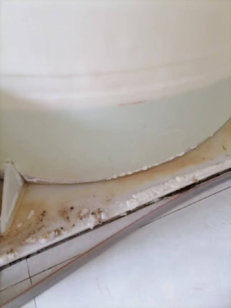 禮嘉兒童醫院更換次氯酸鈉儲存罐